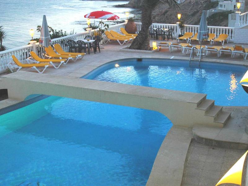 8E770C05E41AAC7E188AFD64D144852E