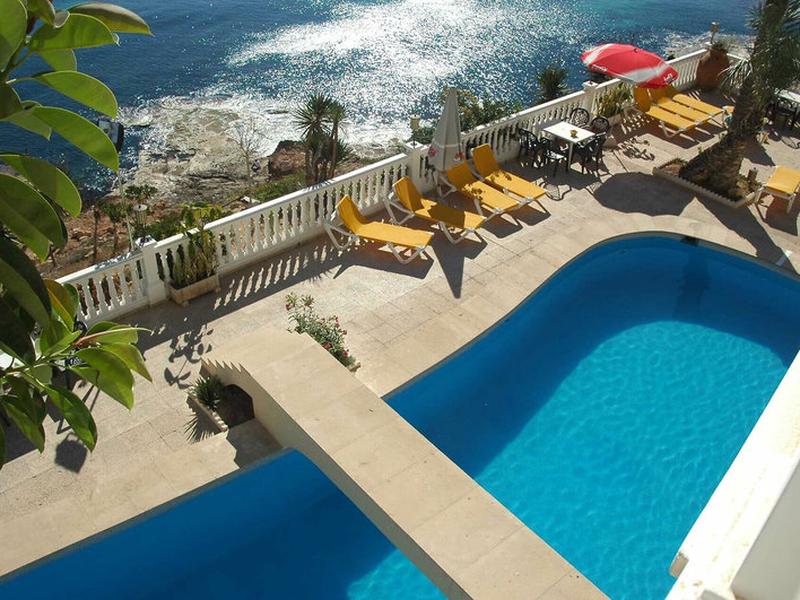 D275BB70D76B5B56142876D2F709ED89