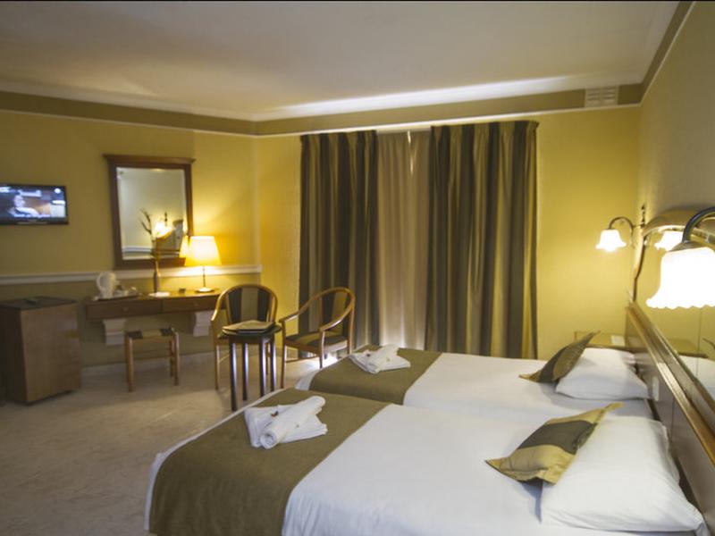 924F1964963A2E042C17A2D9A0354831