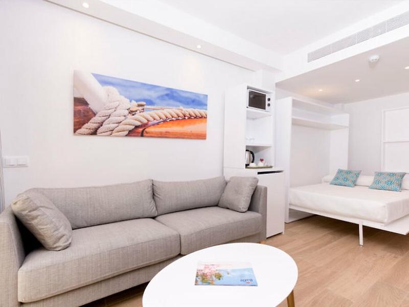 15863574E685DAF8B56F4C5E41AA8E2D