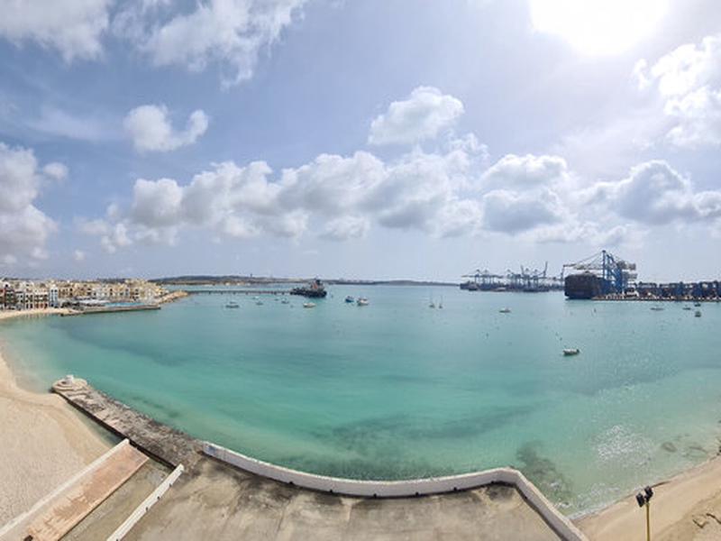 3F5F6CB28115F16C41A6EDBA9627DBB0