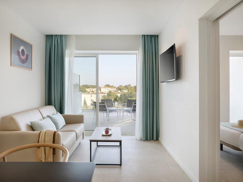 DA5B07E0D887937AD70C92DC1903698E