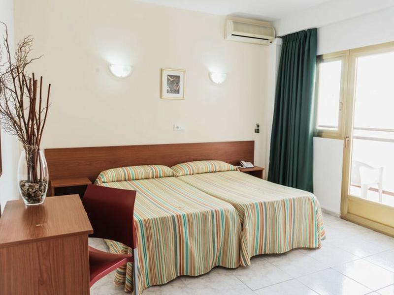 0B241CFAE01CCF3A356965D426152732