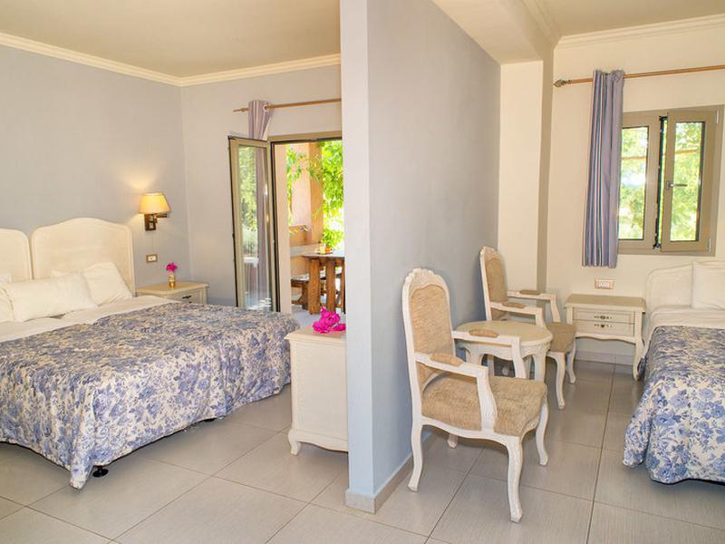 C2ED4C26999B95E51EDC297C36AB8A8A