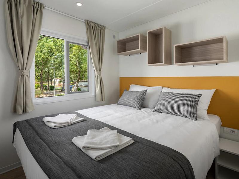 5EE9F02476EDE8FCACB697808830B3CC