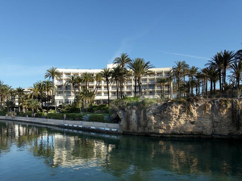 924F4C4D56FEF9F8080E8E385CA23508