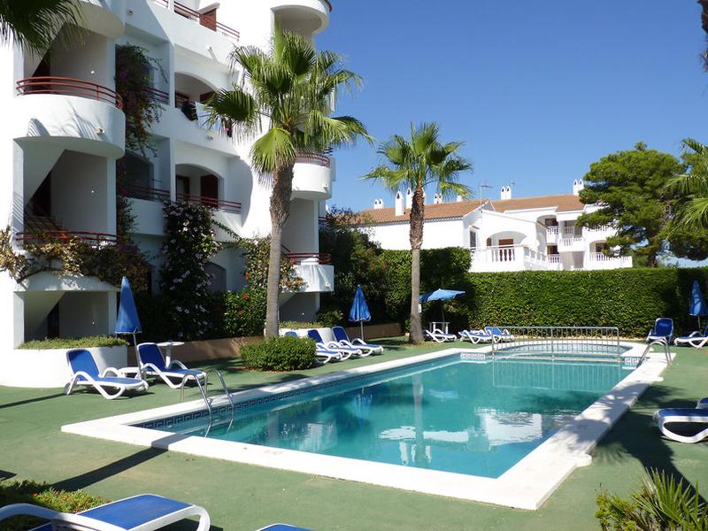 77F04DAD0AC21A115BD9C3A58BE918F5