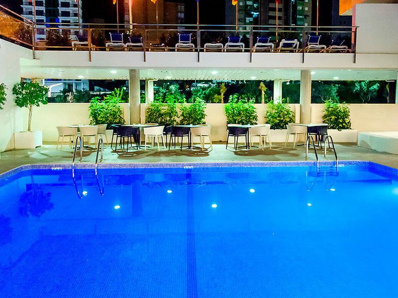 0860D15F460AACEE62E0535EAAB85DC0