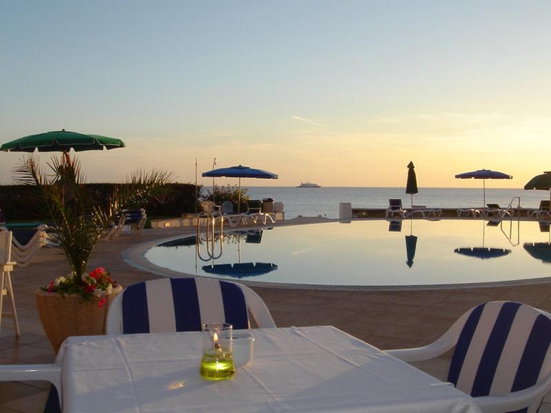 6C2B7EEDA88CAA4F2E05C6C6F292F198