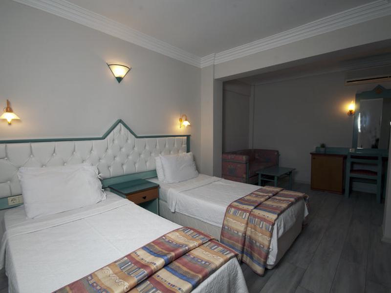 324650AB32D38568F1726C1C64DFB70E