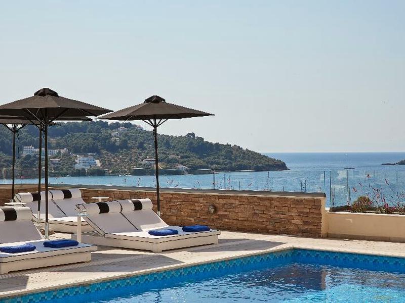 B6FBD81AB98E7A3746D20F4601539ACA