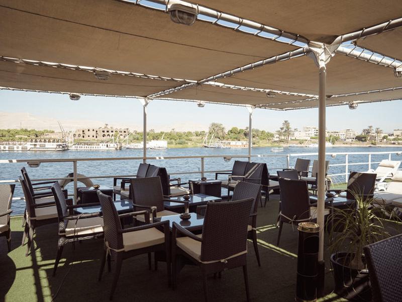 A32FF7136E8A8C531D8C9D462BB49F7D