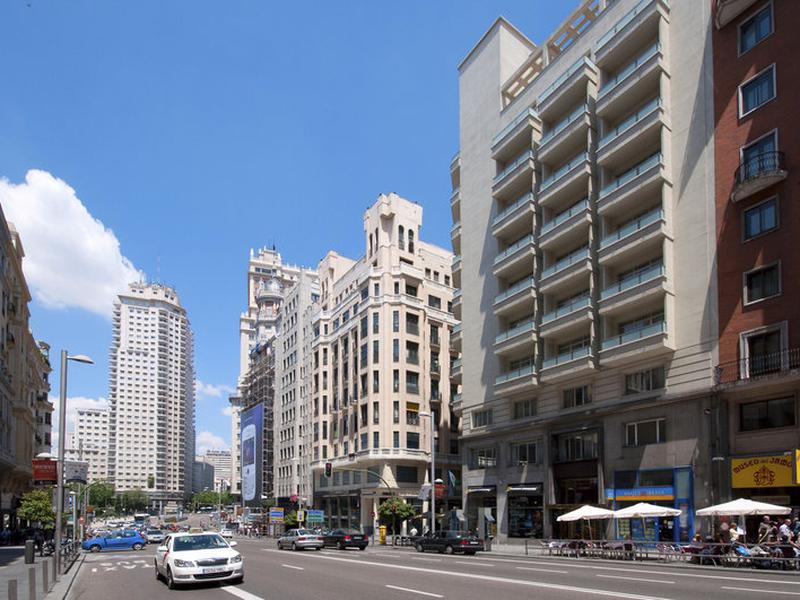 129AEF104500D1BC1724849C2B419C0F