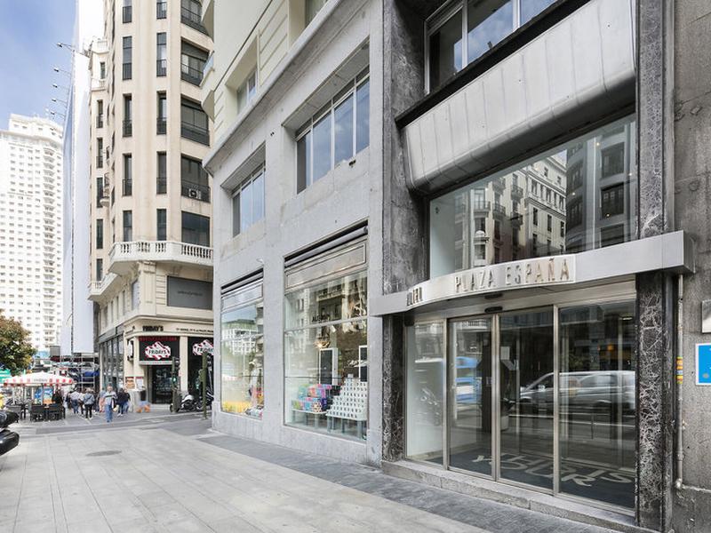 BA2B1F399DD365F0300DFAD9C244B96D