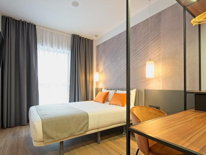 FB25106E16EE8545B0E1CFBE6928D477