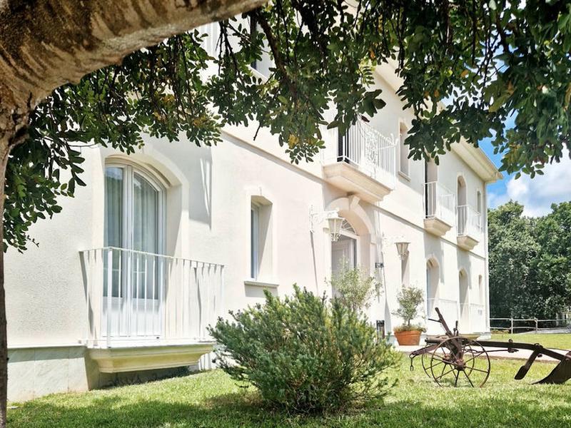 AD6CC8F2C369206BC913C6FBF5DC9841