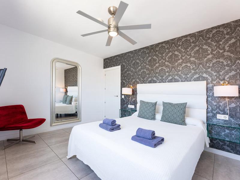 BE5694661396187D9CC93D9C9B619DA2