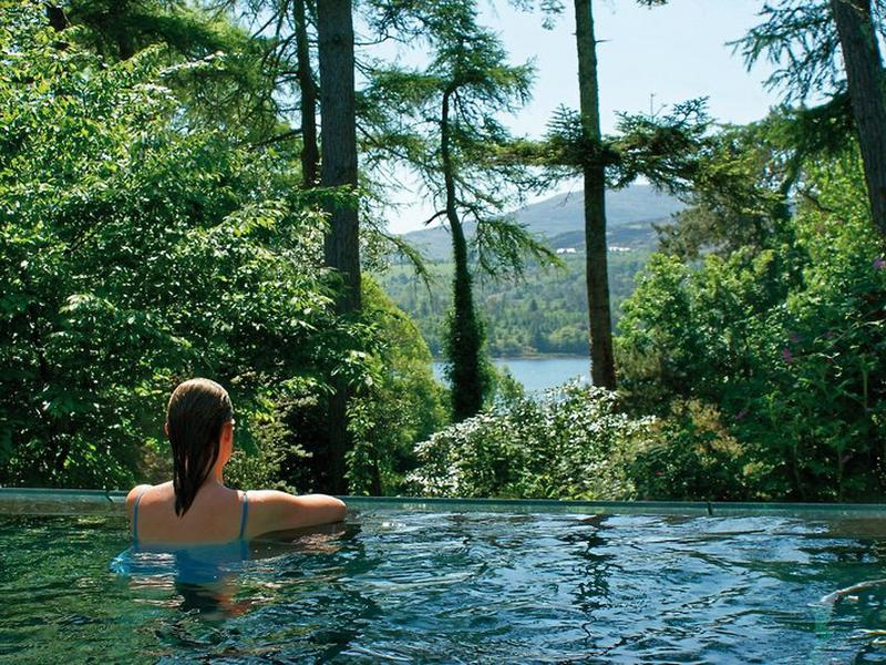 F0BC5D9EE84DB1F698C9EEDB942FBCBB