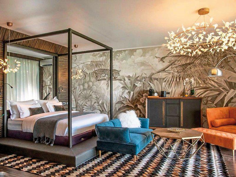 AECE1935AAC8664A9440DEFC01288572