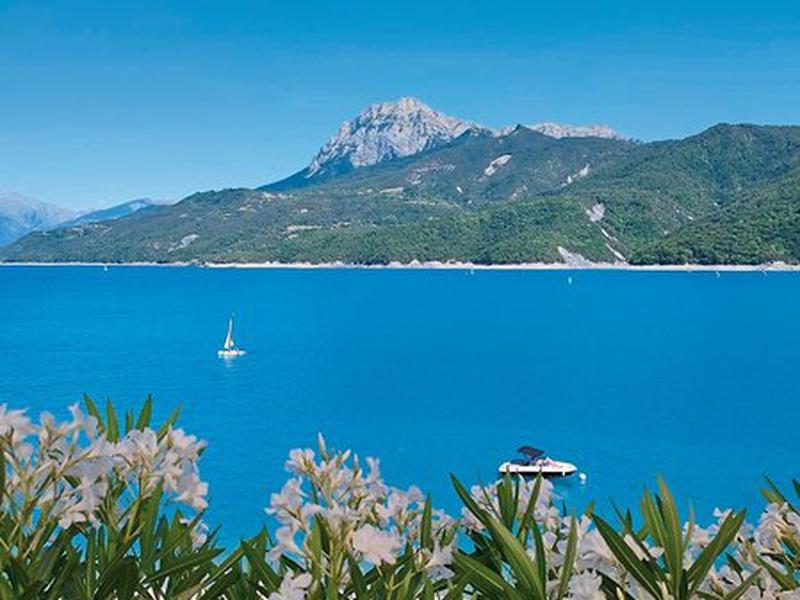 926C496C9C649279DB5807C74621D250