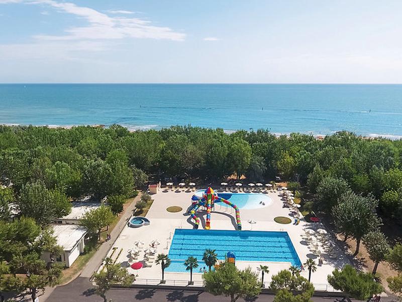 20A4BCDC549BD08E62CBD426F93E6EA4