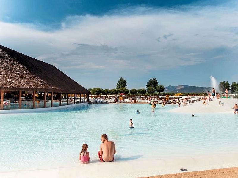 0D894180752E88E92A8ABFDC72CC76C3