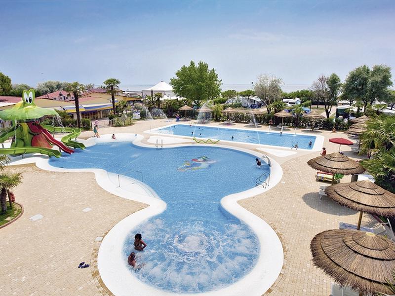 2C2A64F332A9FAA30E855CFCDCA3ADE6