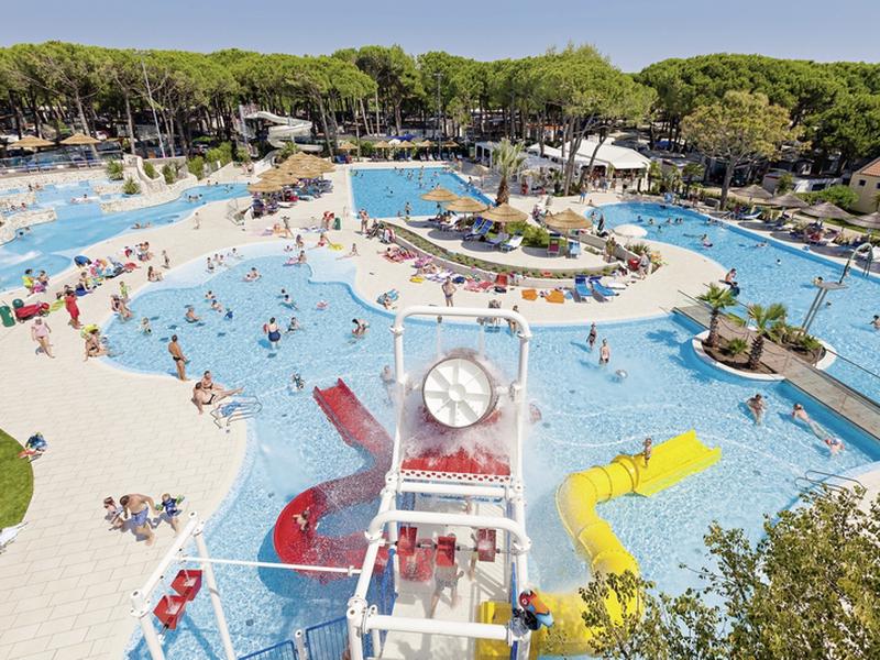 2D6DA80970A446BAD1D3A72C70DED184