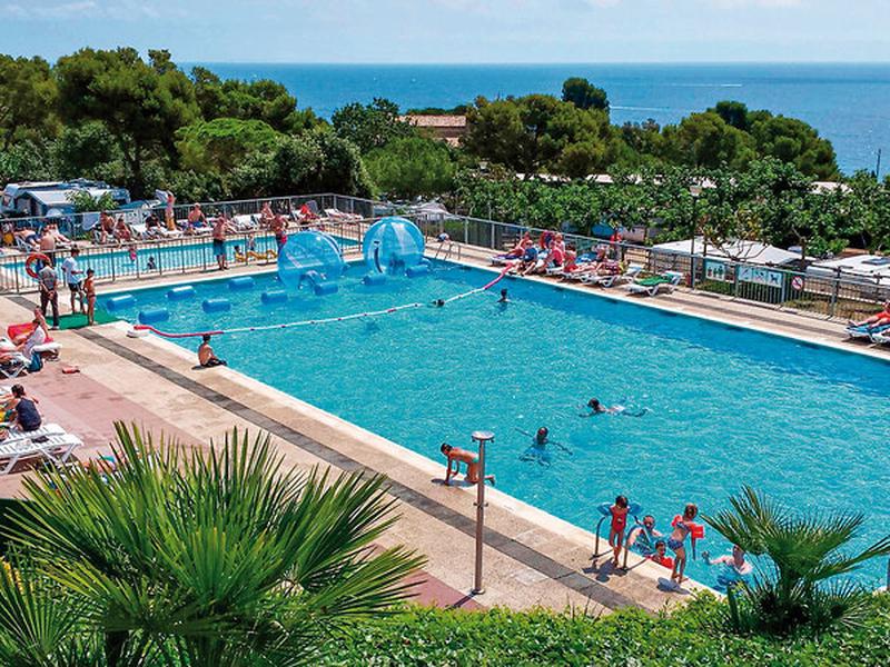 E98163B7490C03AE7DE5AFE6B437EB32