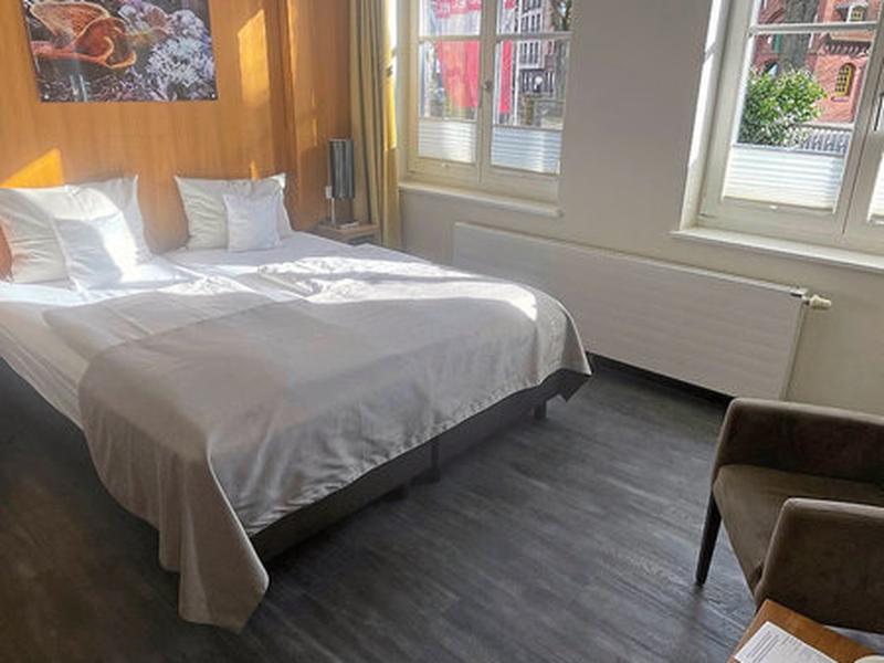 290F70062506EDA6CA1B842C2E3E1090