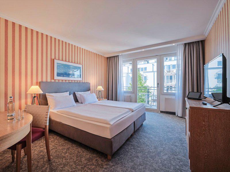 C62360203A21049264A36D5C89DE1BBD