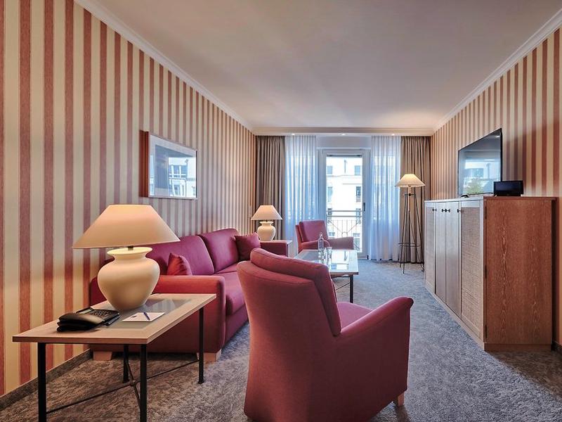 898170682FF22E9E9EEE596D0A7856EC