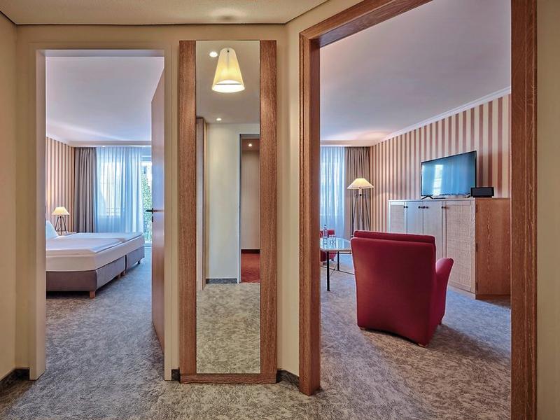 E815FBC52ADE721C7272B9A822699CE7