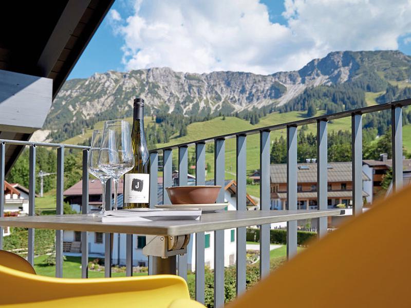 0CAC71087B1A9069AAF3B3284663C445