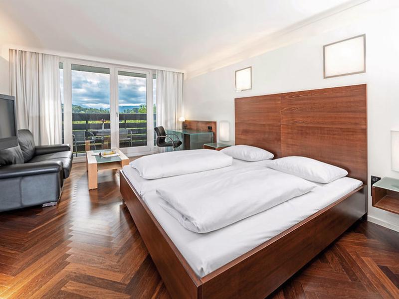 209FD42E336D17C40682E0B543F8F527