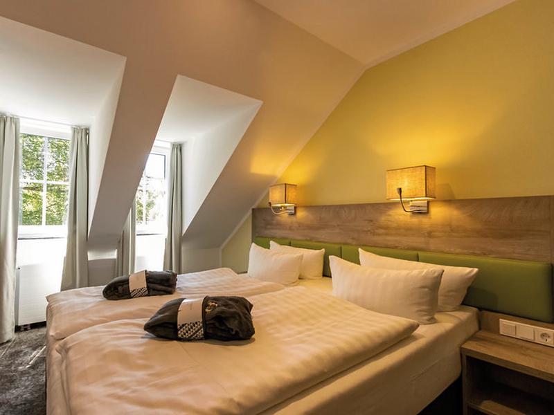 24CED63128F6925DAA85AC74419E159F