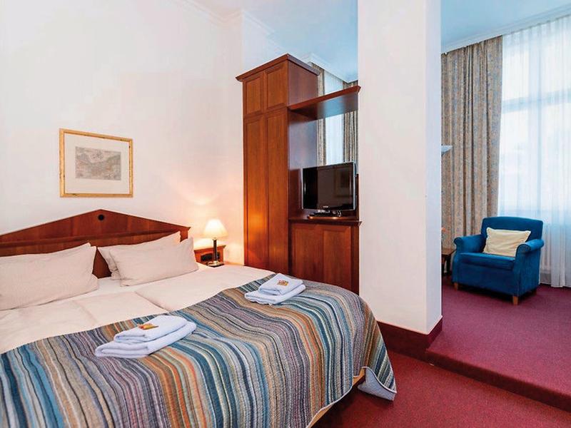 4C23473159A36A38F4317FFB8471D649