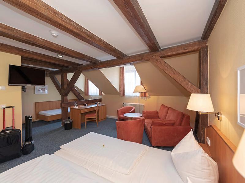 C0176F58D86E8F1F14E3782AC5C702F6