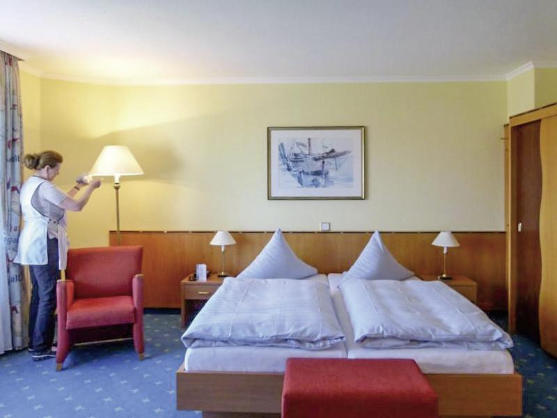 91E4FC7448FD95D62DE9932192C19176