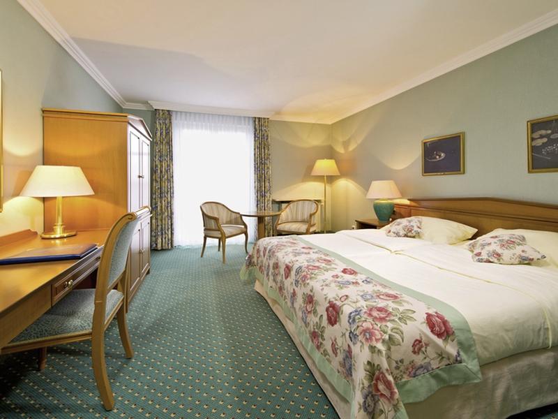 CAD10FCD3C965F561E84D70F4B2BF9C3