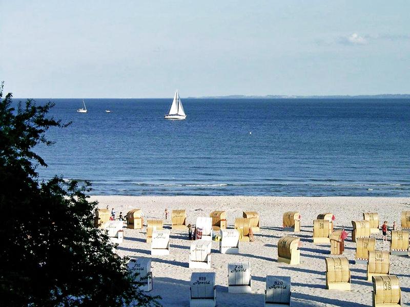 5B92FBDCB5770899A72EC1573A9B0A0D