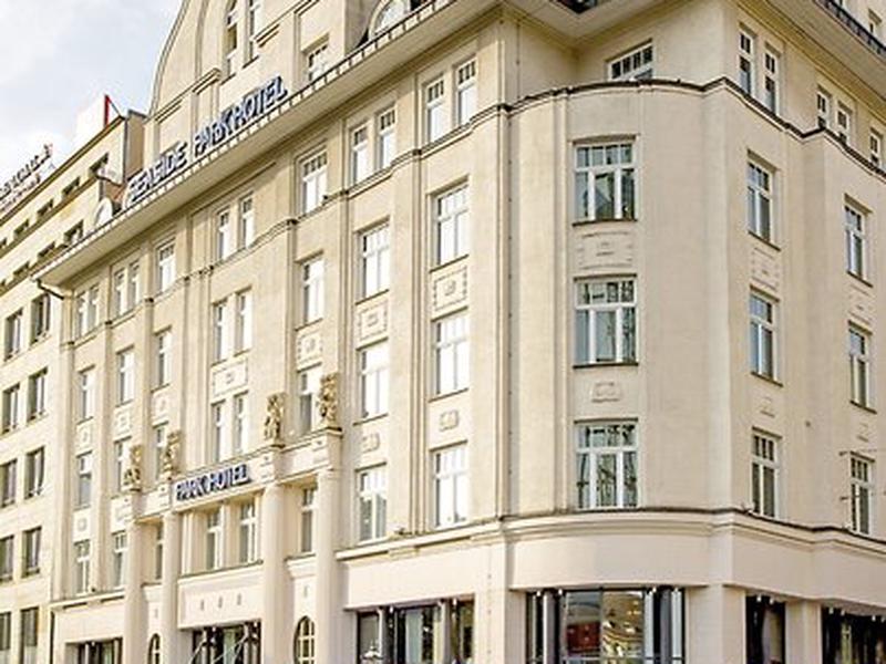 E89FCACBE4FA8D94A95E472D93817A69