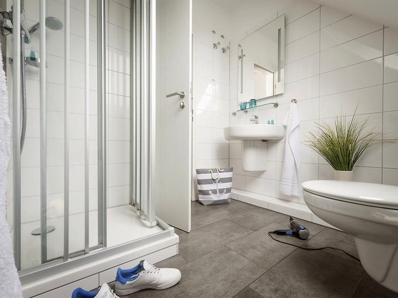 FF31BDB6117AB30F8C215F387EA03A8F