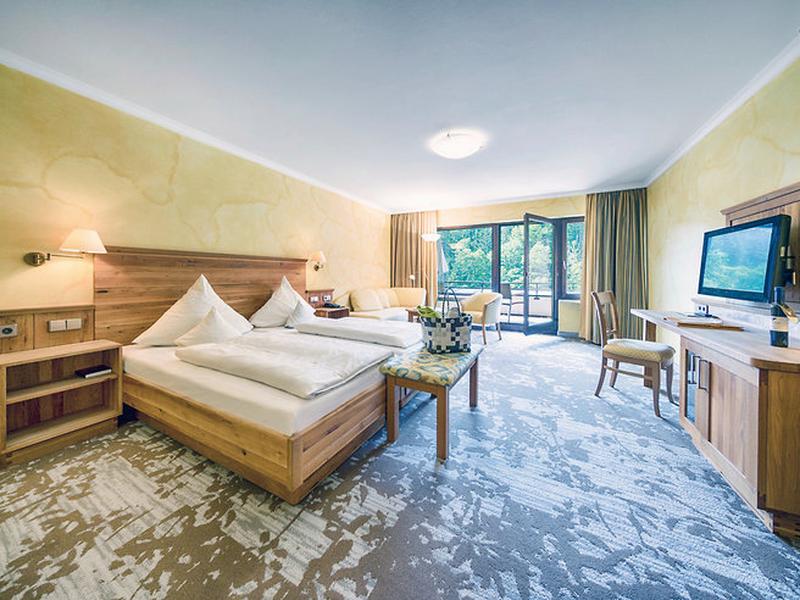 749516E0F1B9F42D276A5BAB9CE38BAF