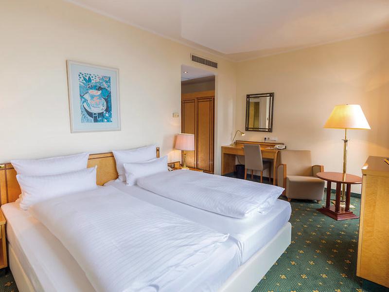 377CEFE93E767EF49F4741EC8835BC8D