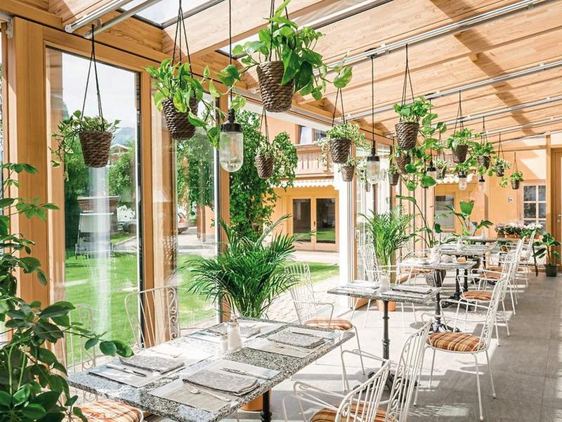 ED1F383AEFF64F9F5E30EB6252A9B130