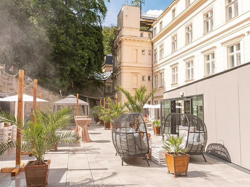 B8E78F7A717D9A049E4B0413CE0F58AF