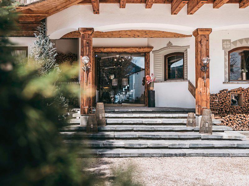 8C98CF975B432B3EFA6FCCE585F7037B