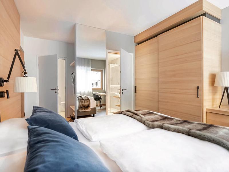 A9CA5E3B0A0CBD88308B28AF30215FAC