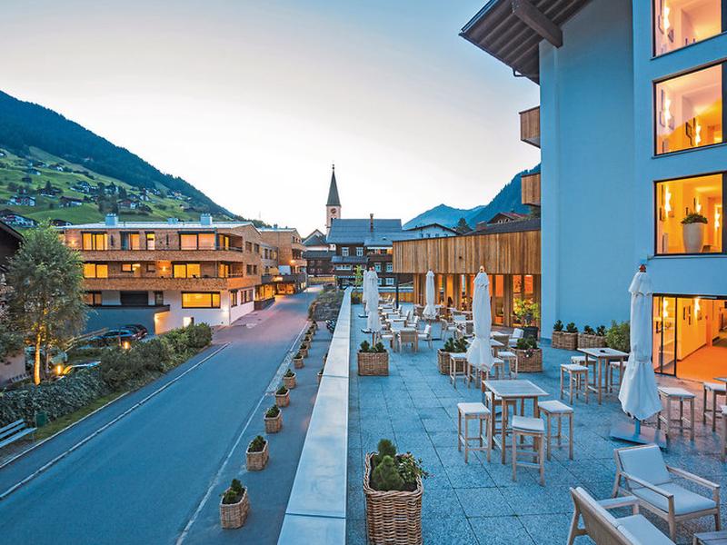 F0BD59CB23601B049E96BDD10DEA3411